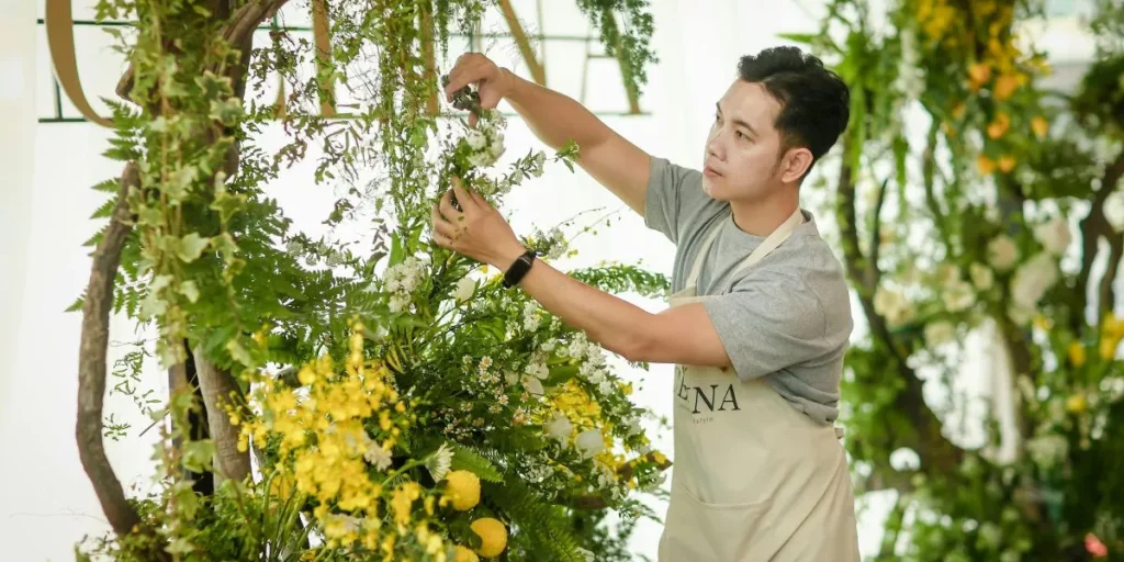 What Are the Best Plants for a Low-Maintenance Garden?