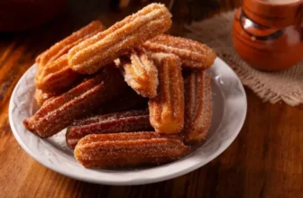 What Are the Easiest Recipes to Make While Camping?