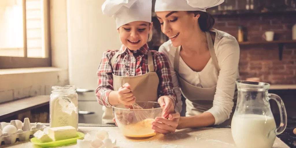 Hydration Tips for New Moms: Staying Healthy and Energized