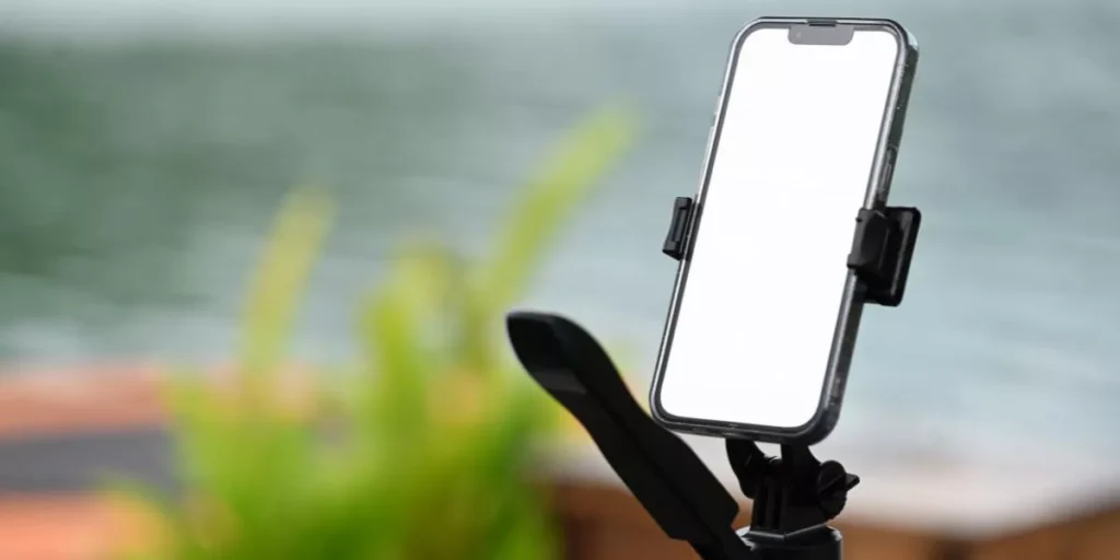 Best Rugged Smartphones for Outdoor Enthusiasts